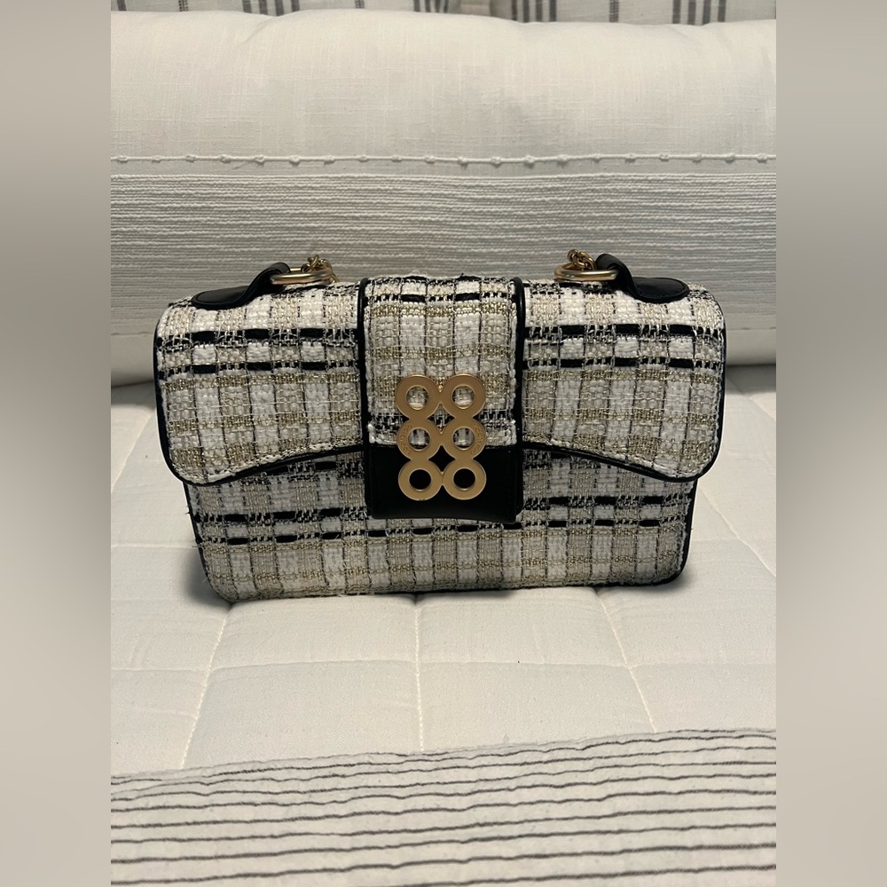 Black & White Tweed”New York” Shoulder Bag with Gold Accent